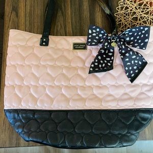 Betsey Johnson shoulder bag - LIKE NEW